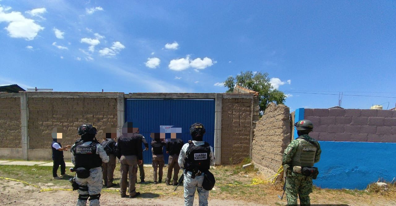 Aseguran bodega con vehículos robados e inhibidor de señal, en Apizaco