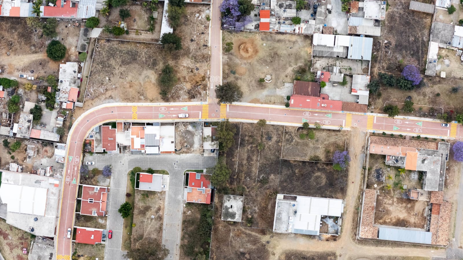 Mejora Lupita Cuautle espacios públicos con entrega de obra en San Francisco Acatepec