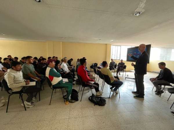 Estiman derrama económica superior a los 4 mil 300 mdp por regreso a clases en Puebla