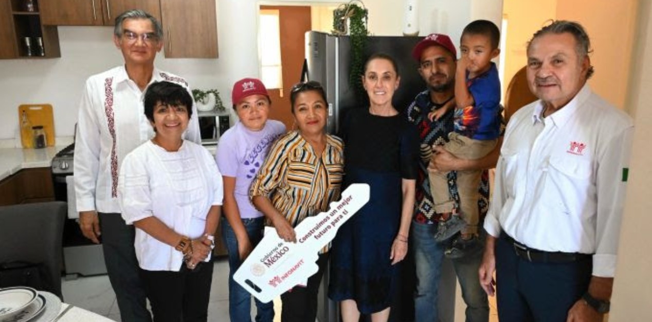 Claudia Sheinbaum durante la entrega de viviendas en Tamaulipas