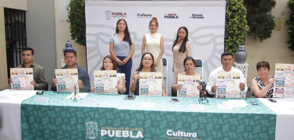 Entrega de auxiliares auditivos a menores en Puebla