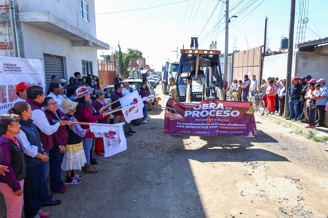 Tonantzin Fernández cumple con las familias de Tepalcatepec y Manantiales con nuevas obras