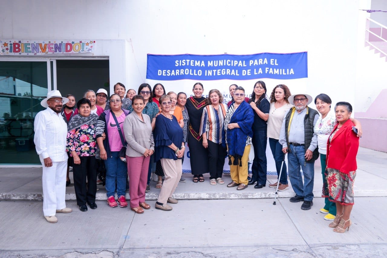 Celebra Lupita Cuautle a las personas adultas mayores de San Andrés Cholula