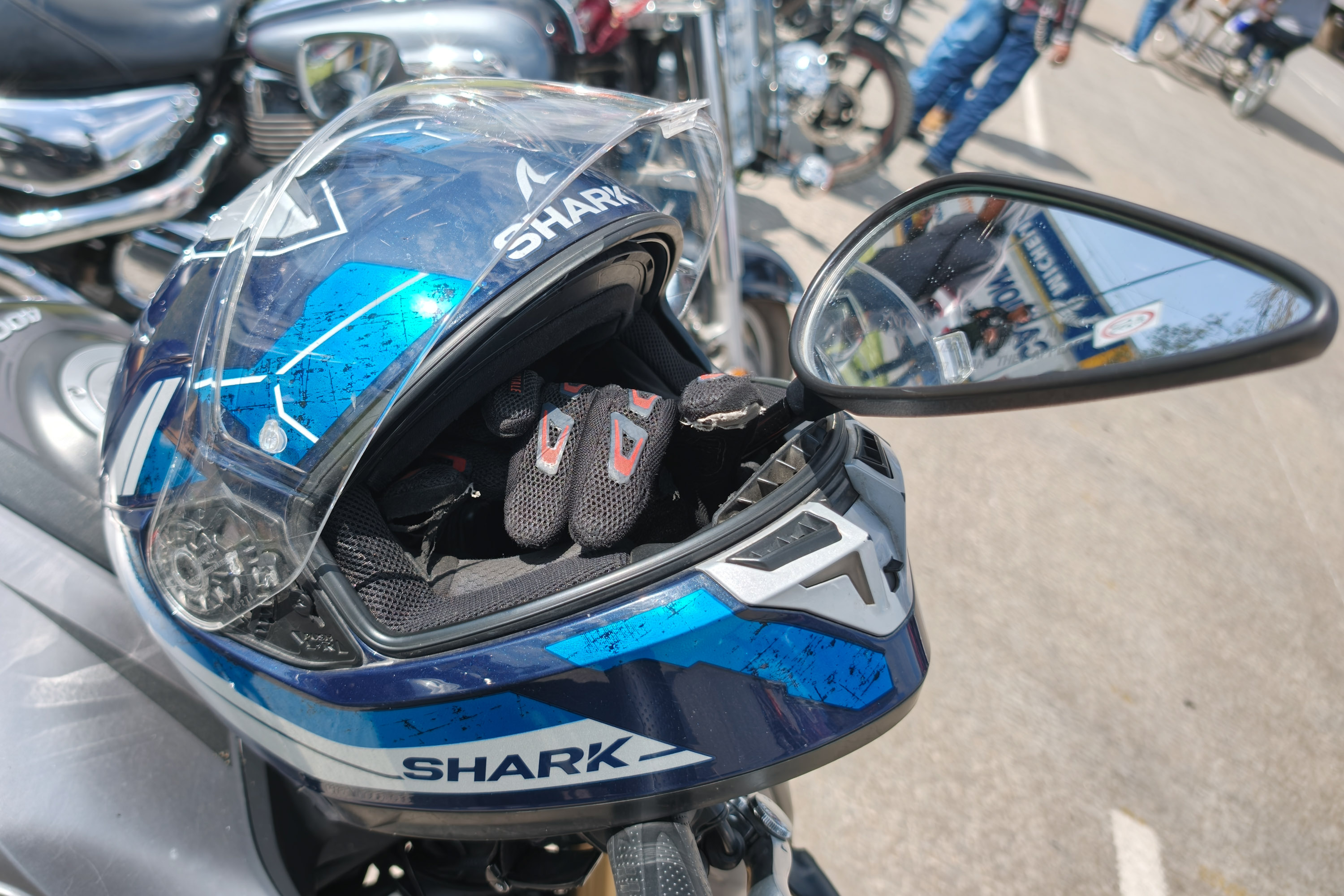Motociclistas parten del Estadio Cuauhtémoc rumbo al CIS para exigir la derogación de la “Ley Casco”
