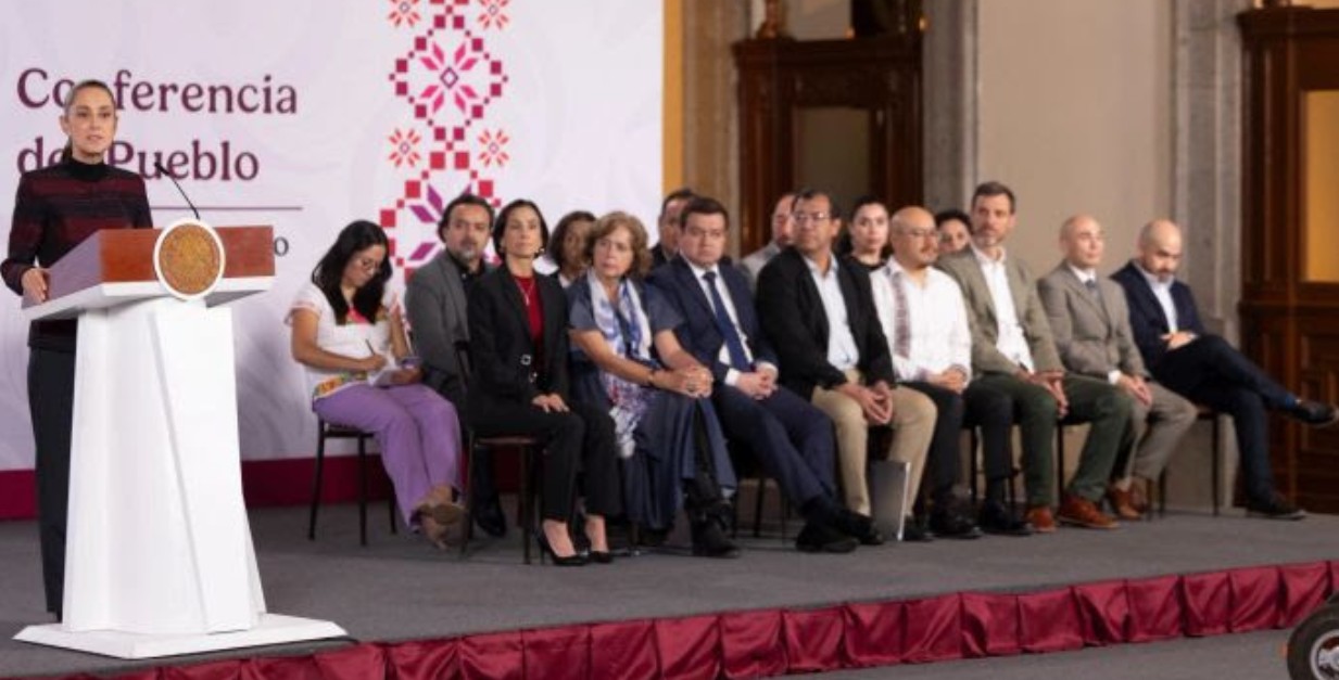Claudia Sheinbaum durante anuncio sobre análisis de gas natural en México