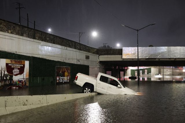 Ayuntamiento y Gobierno estatal preparan plan conjunto para reducir inundaciones en el bulevar 5 de Mayo