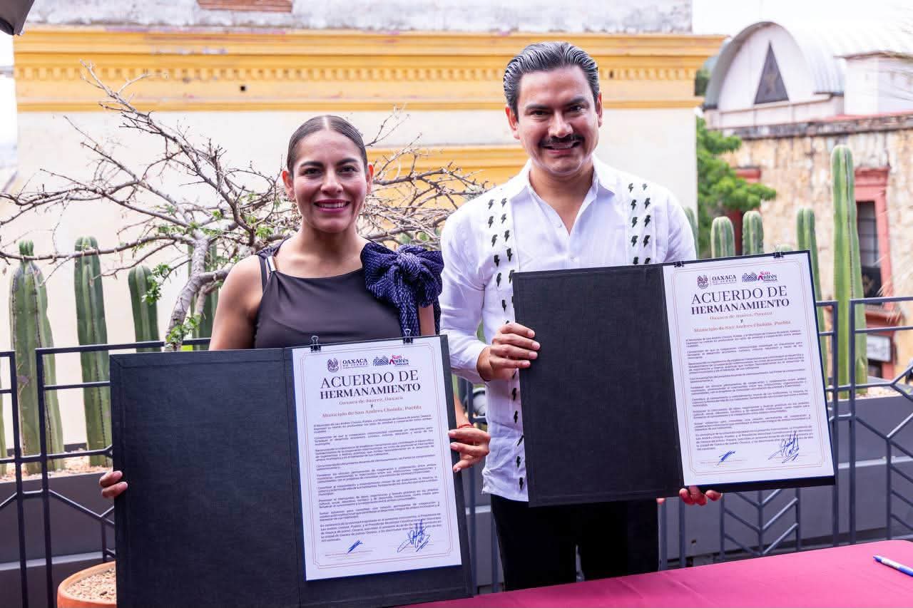 San Andrés Cholula y el Municipio de Oaxaca formalizan hermanamiento