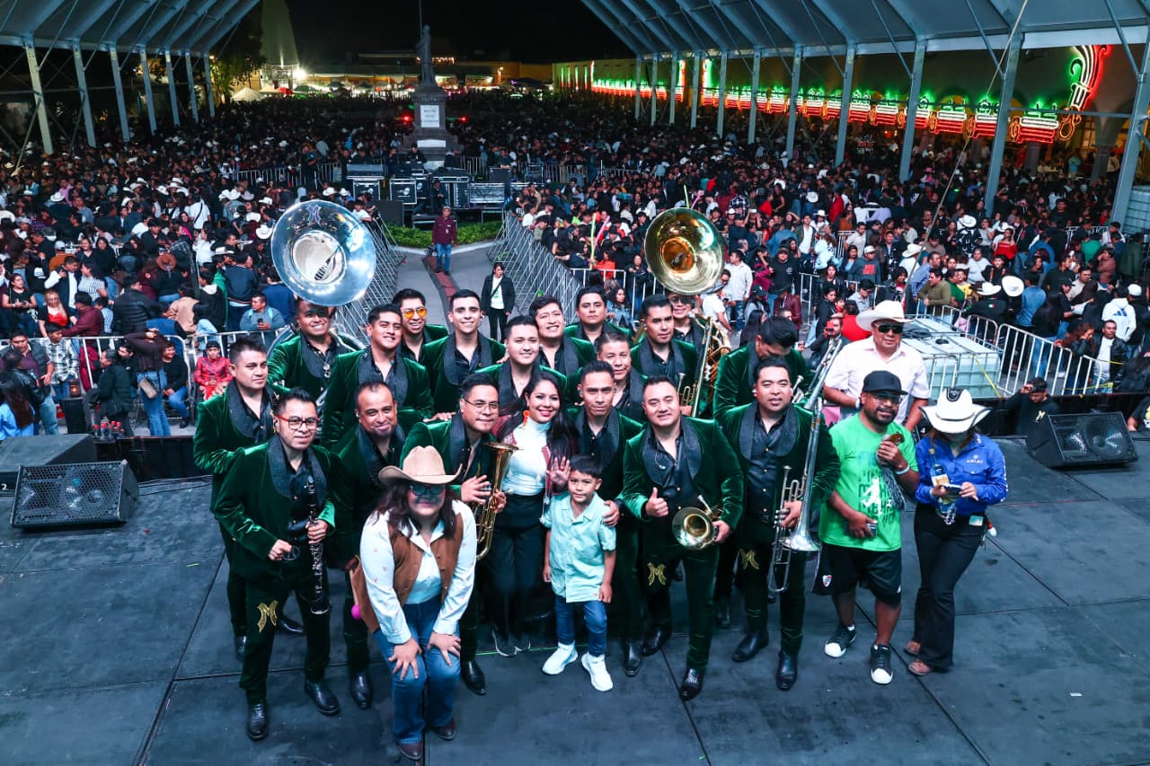Con Tonantzin Fernández, Cholula vive una noche llena de música, alegría y tradición