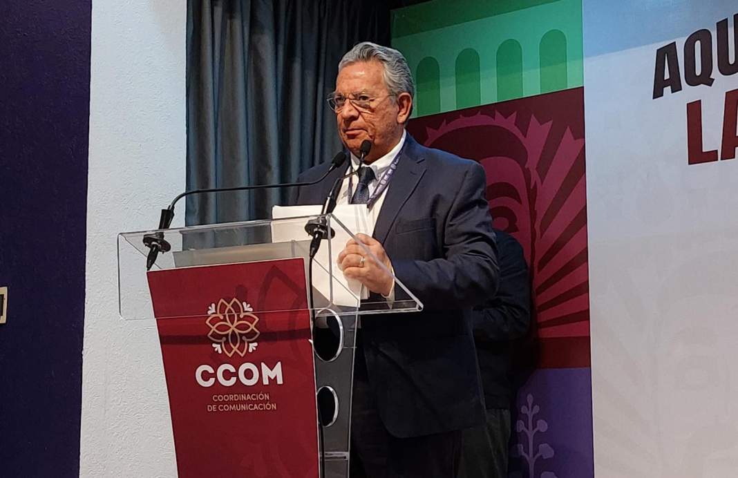 Autoridades educativas de Tlaxcala durante un diálogo sobre PISA 2025.
