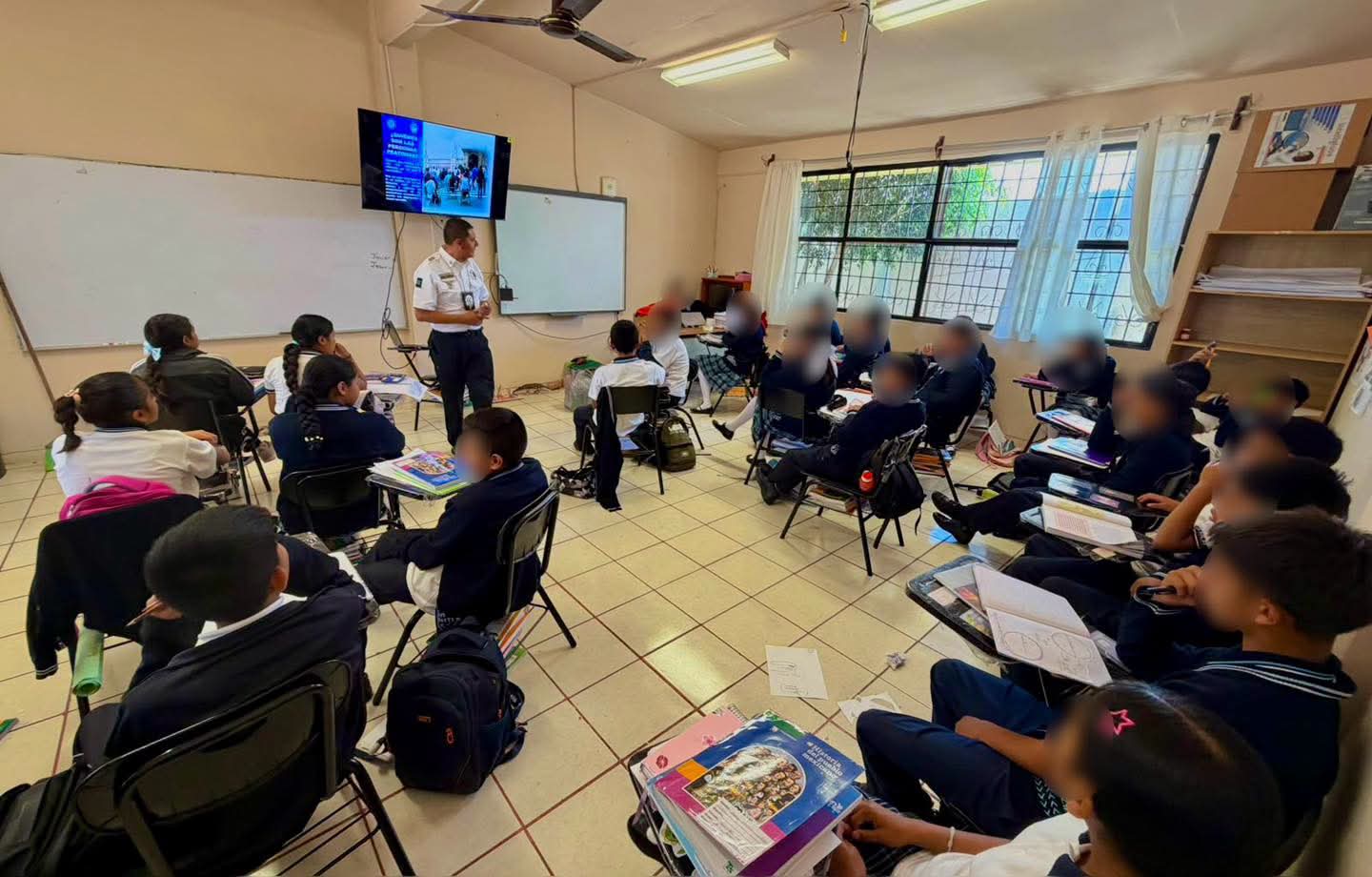 San Andrés Cholula lleva educación vial a estudiantes de Telesecundaria de Tonantzintla