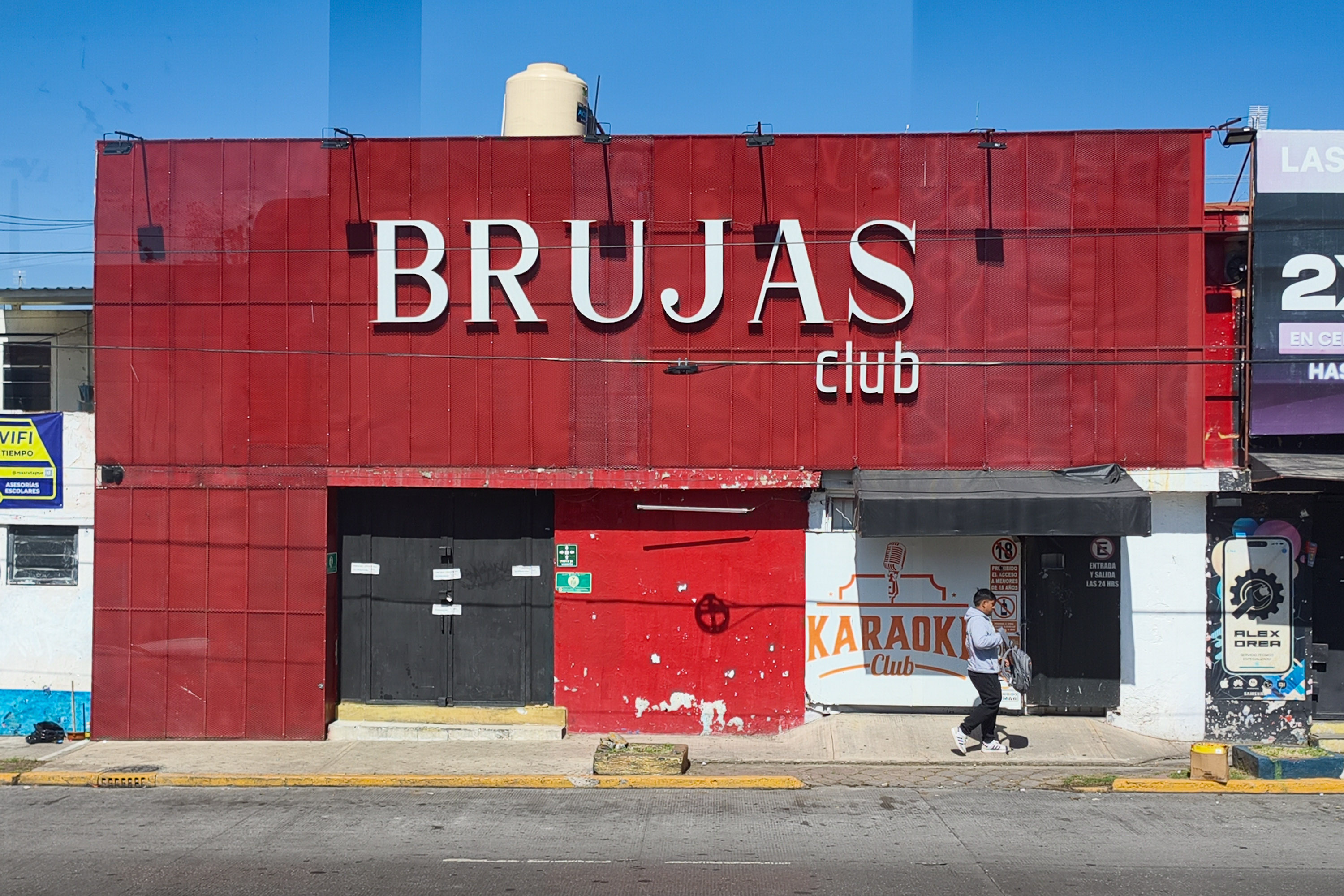 Brujas queda asegurado