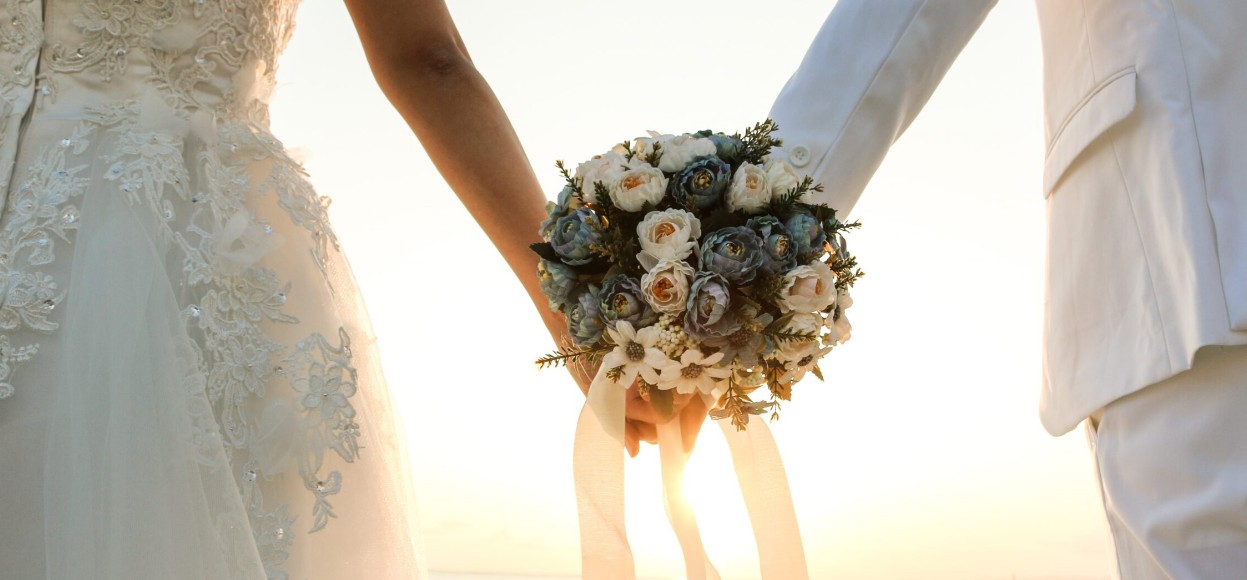 Pareja durante su boda