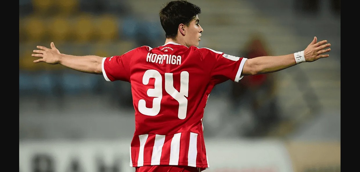 Armando González con el Olympiacos