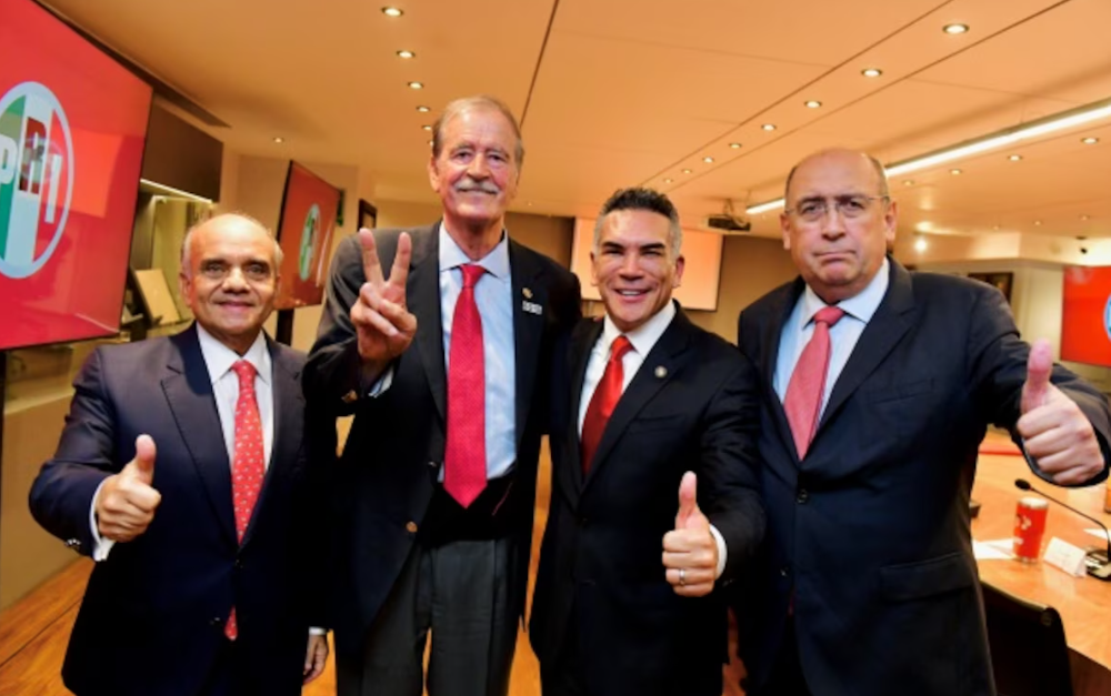 Vicente Fox y Alejandro Moreno durante su encuentro en el PRI.