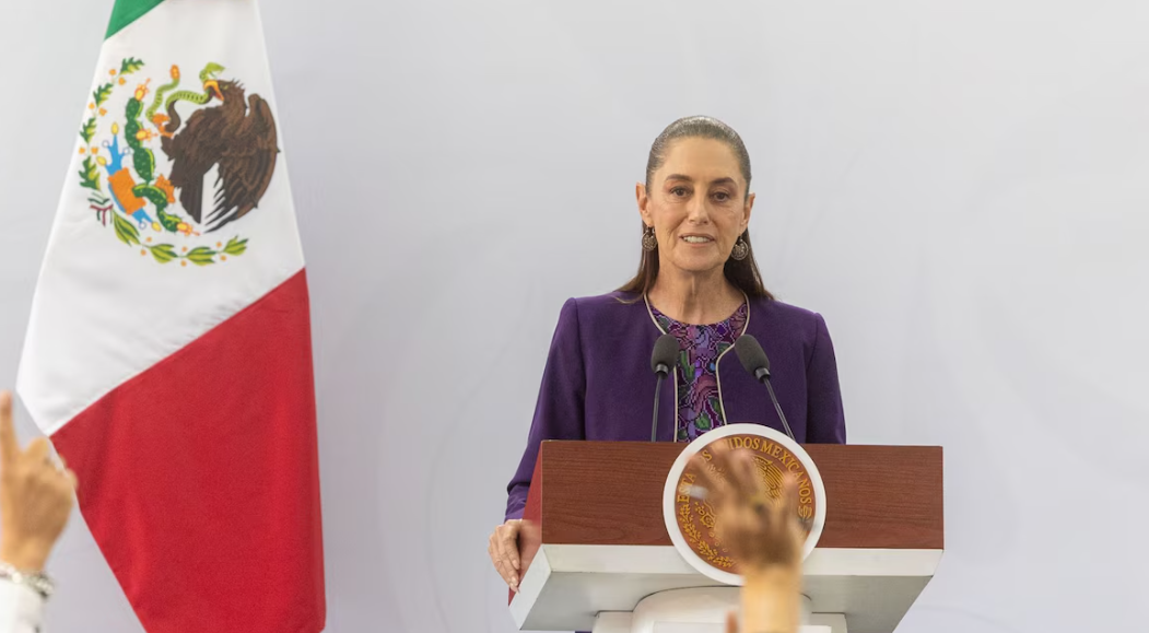 Claudia Sheinbaum durante su conferencia matutina en Palacio Nacional.