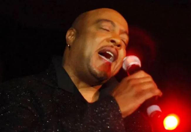 A los 75 años de edad muere Peabo Bryson, intérprete de baladas de Disney