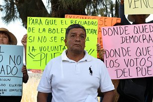 Piden pobladores de Tenanyecac reconocer victoria de candidato no registrado