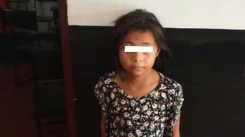 Madre abandona su hija de 5 años con 40 pesos 