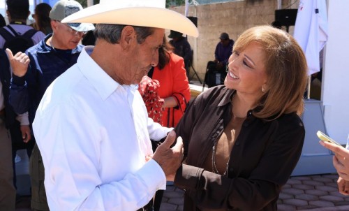 Refrenda Lorena Cuéllar compromiso con los municipios
