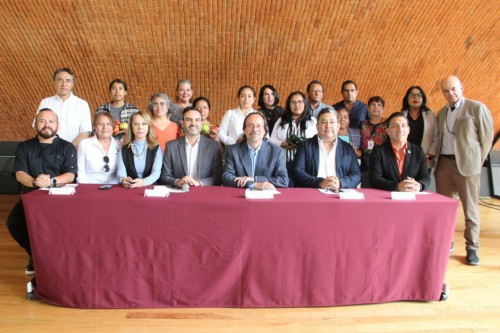 Productores regionales y Gobierno Estatal promueven Chile en Nogada