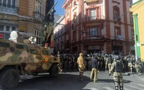 Convocan al pueblo a manifestarse ante intento de golpe de Estado en Bolivia