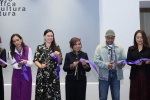 Foto: Cortesía Amador Montes y autoridades durante la inauguración de su exposición en Tlaxcala.