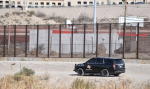Foto: Cortesía Helicópteros y vehículos de seguridad en la frontera entre México y Estados Unidos.