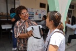 Por: Lula Pineda Teresa Alfaro entrega apoyos alimentarios en comunidades de Cuautlancingo